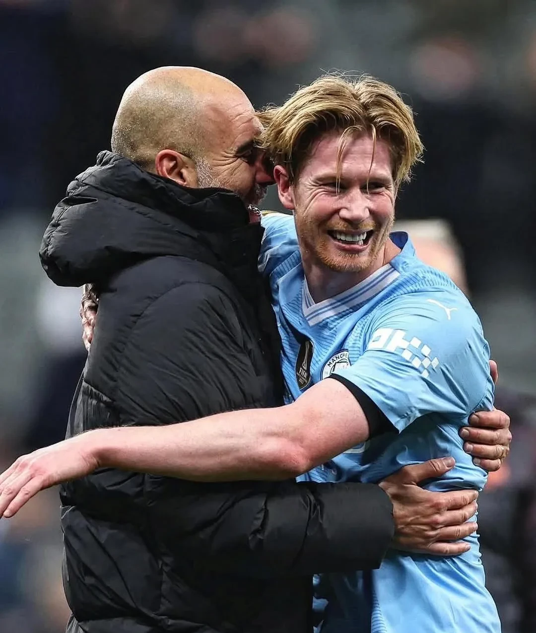 包含意大利逆转哥伦比亚，德布劳内送出助攻的词条