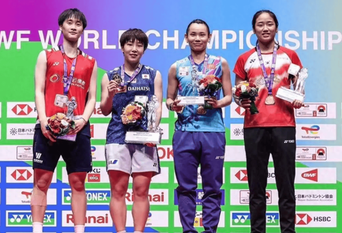 包含日本羽毛球队轻取泰国羽毛球队，戴资颖完成帽子戏法的词条