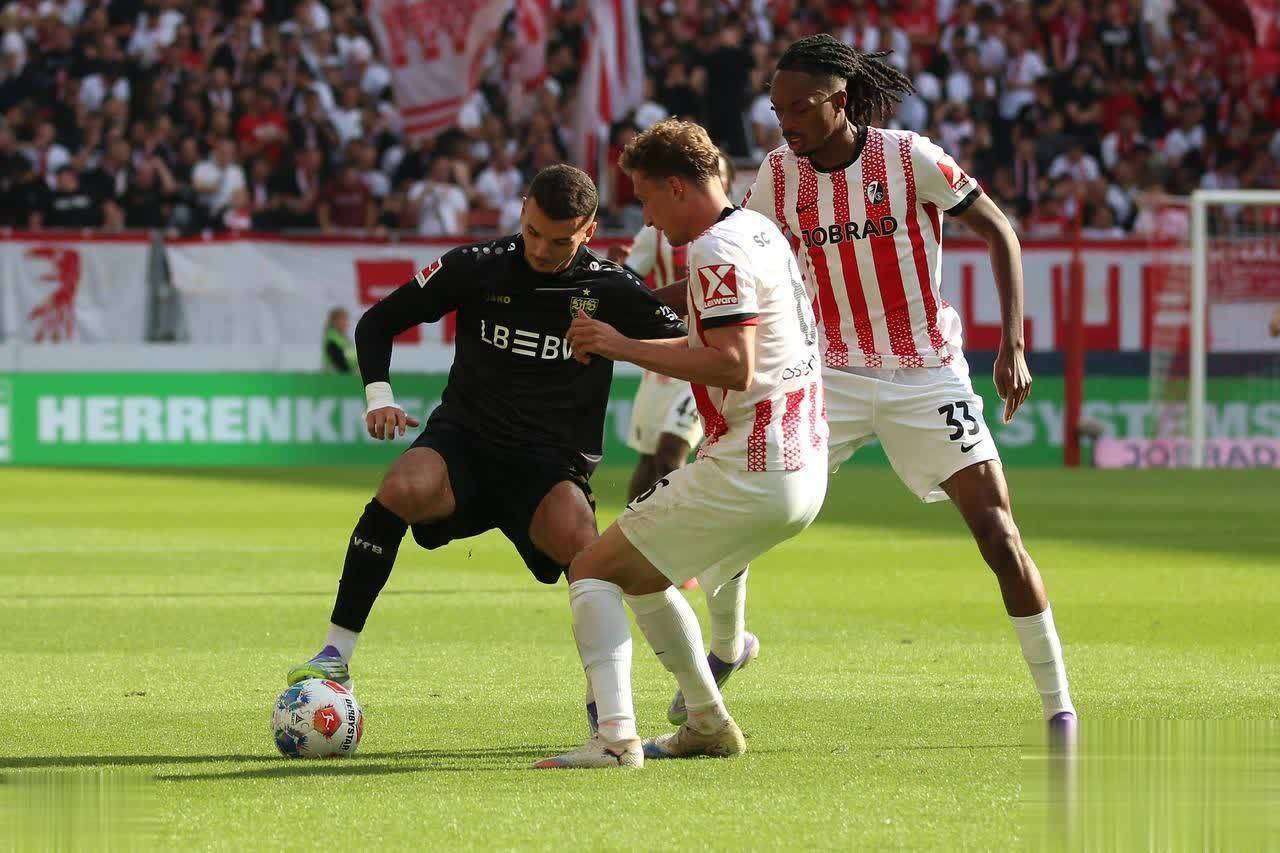 包含斯图加特客场战平，实现联赛不败的词条