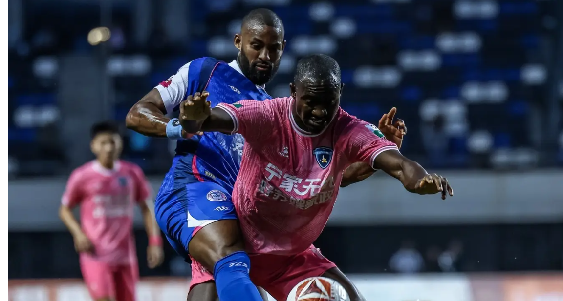 关于广州队遇困穆，联合力量撬动泥沙的信息