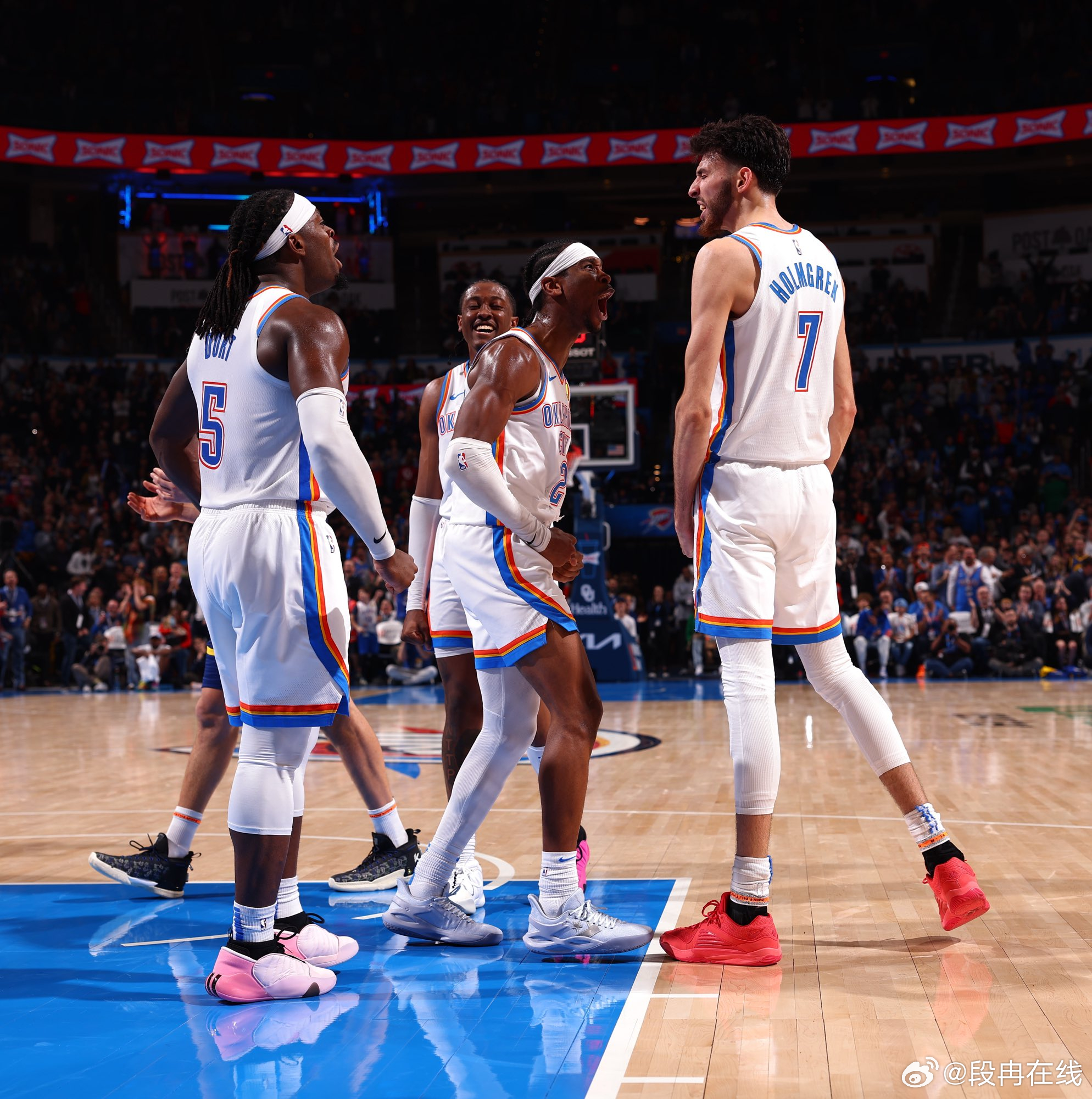 勇士队锋线组合缺阵致失利，主帅敦促球队振作的简单介绍