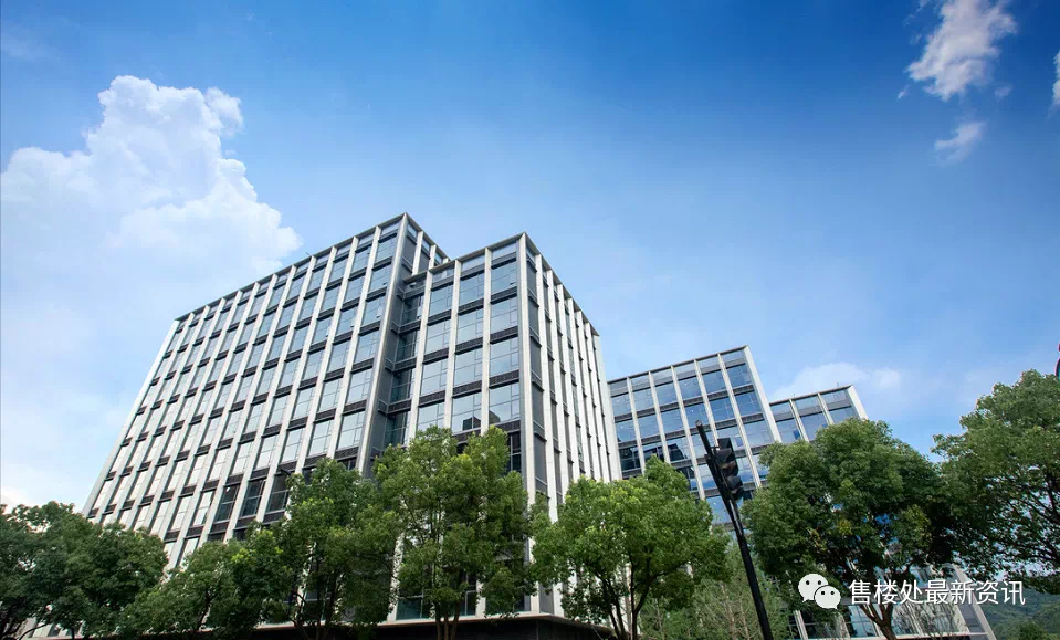 爱游戏入口-杭州绿城对阵贵州恒丰，看谁能拔得头筹？