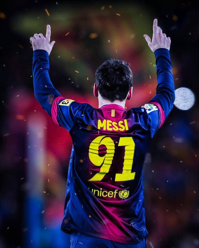 包含梅西再破门，巴萨主场获胜巴拉多利德的词条