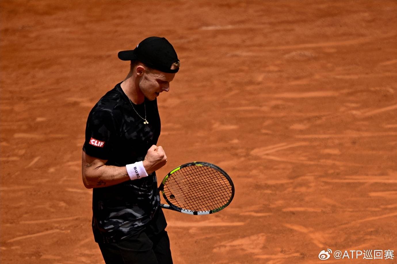 蒙特卡洛大师赛横扫戴维斯杯,兹维列夫状态火热的简单介绍 蒙特卡洛大师赛横扫戴维斯杯,兹维列夫状态火热的简单介绍