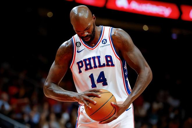 包含勇士险胜热火，范弗利特高光表现的词条