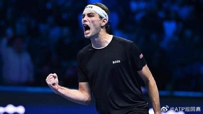 拉沃尔杯险胜美网,兹维列夫刷新纪录的简单介绍 拉沃尔杯险胜美网,兹维列夫刷新纪录的简单介绍