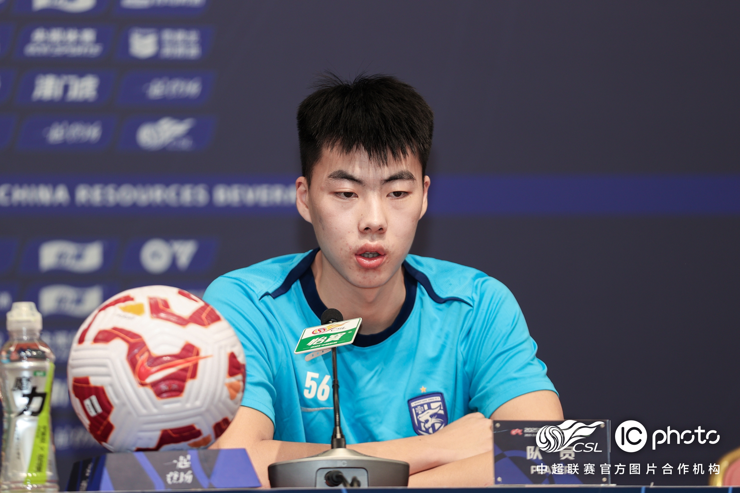 包含一位球员自信表态要争夺总冠军的词条 包含一位球员自信表态要争夺总冠军的词条