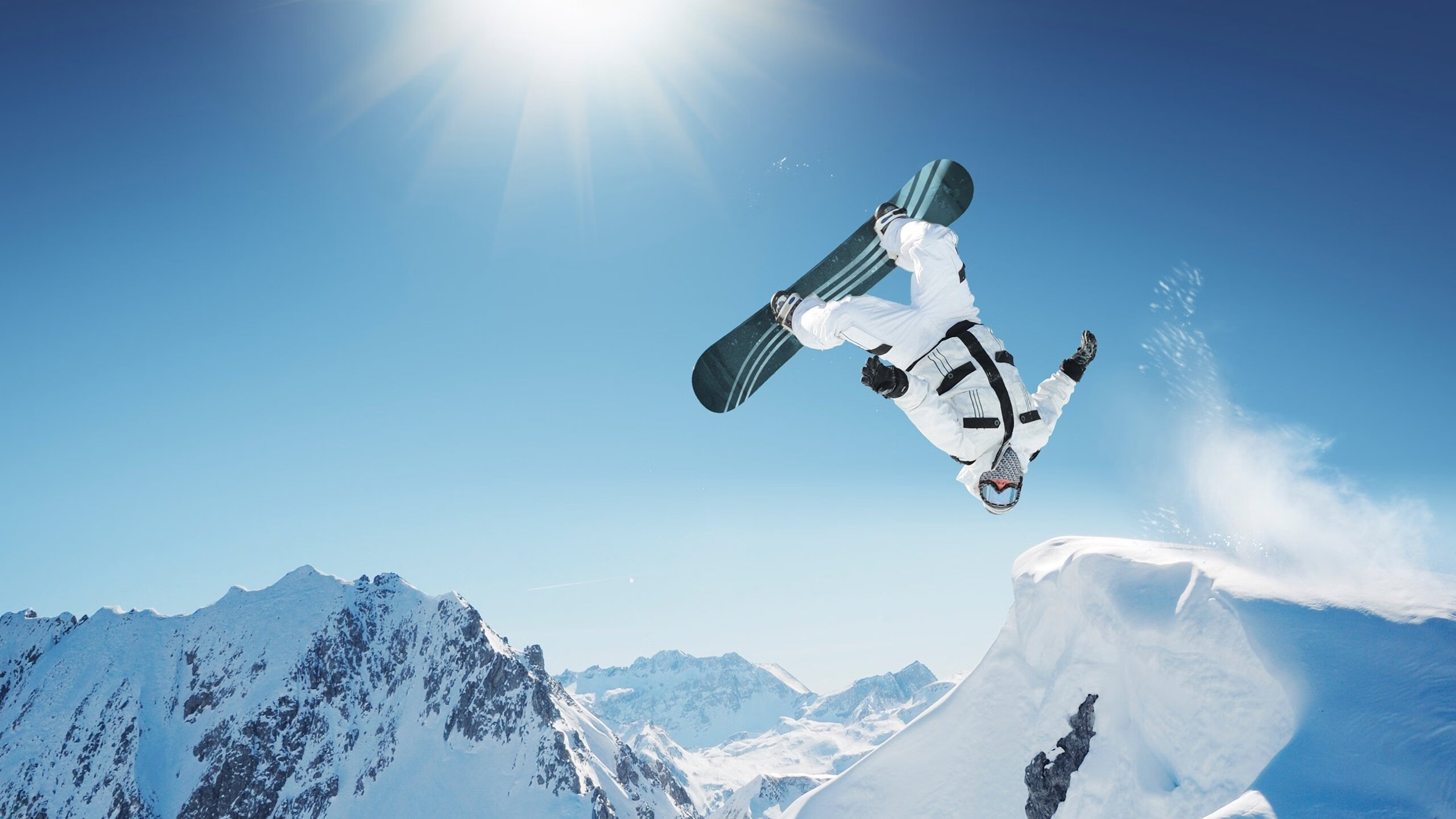 当哈兰德爆发遇见奥地利强行终结尼日利亚,足球世界的唯一性叙事