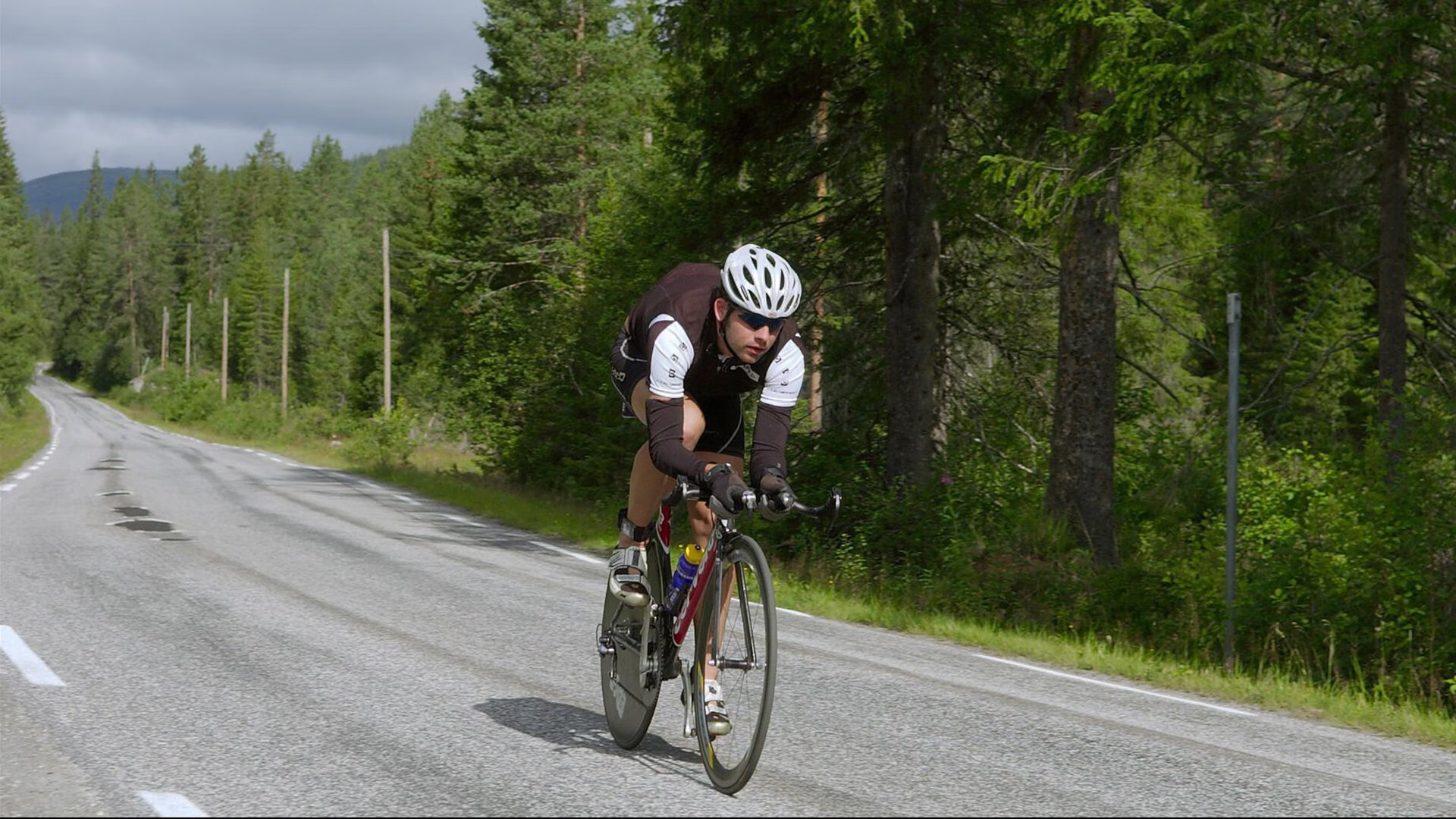 丹麦队横扫韩国队，桃田贤斗扛起全队，羽坛新格局下的团队与英雄